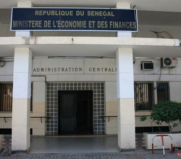 Le Sénégal confronté à la faillite des modèles économiques ?